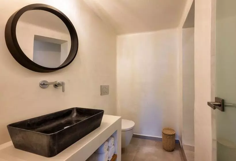 Hill Suites