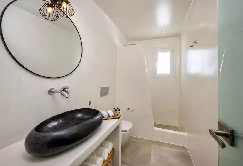 Hill Suites
