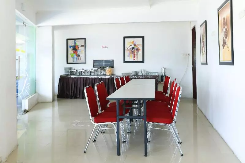Al Badar Hotel Syariah Makassar