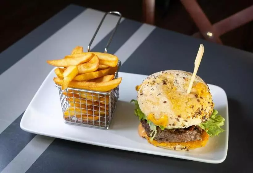 Hotelli Hôtel Bellevue