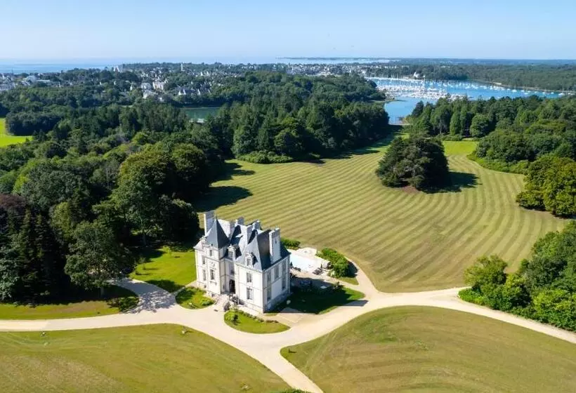 Hotelli Les Garennes   Hôtel Spa Bénodet