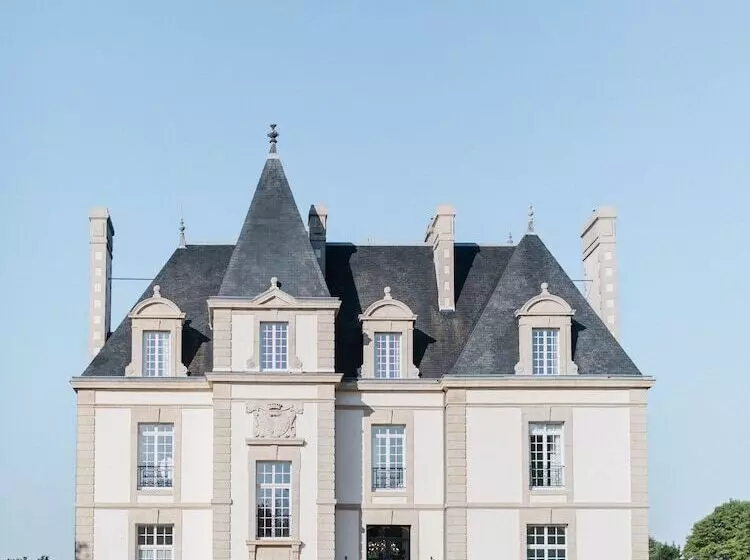 Hotelli Les Garennes   Hôtel Spa Bénodet