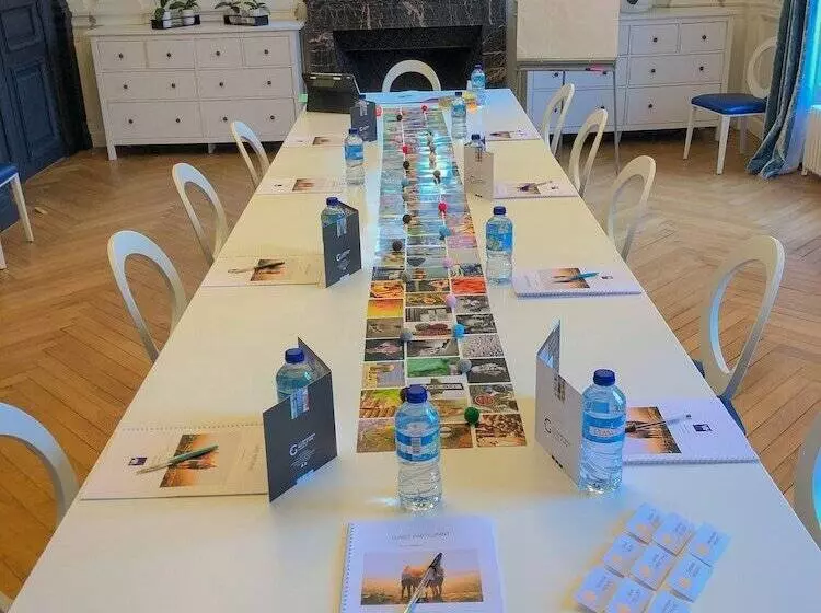 Hotelli Les Garennes   Hôtel Spa Bénodet