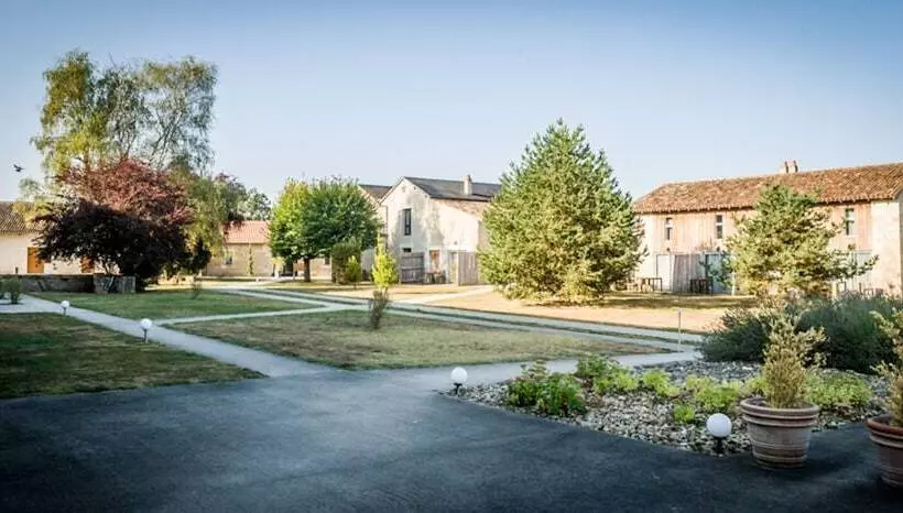 Hotelli Les Gîtes De L Ermitage