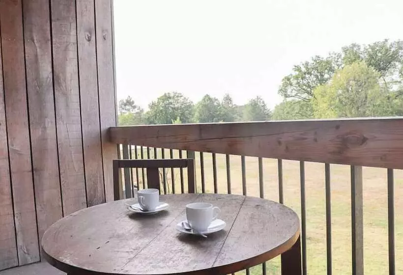 Hotelli Les Gîtes De L Ermitage