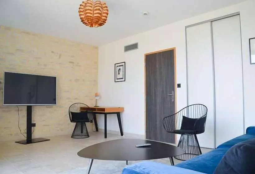 Hotelli Les Gîtes De L Ermitage