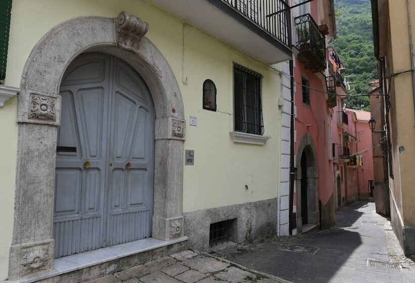 בית מלון כפרי Palazzo Ducale Pironti