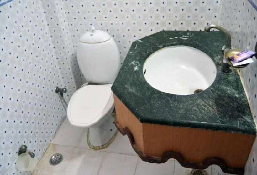 호텔 Rathore Lodge & Restaurant