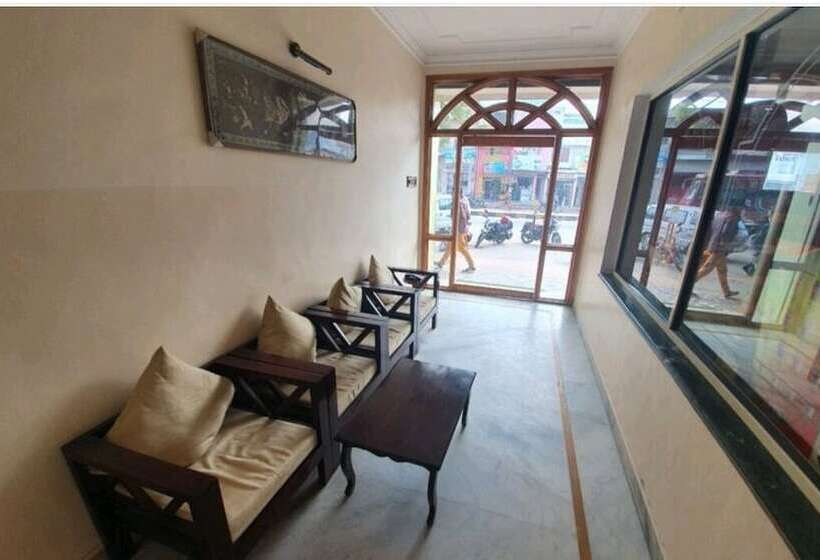 호텔 Rathore Lodge & Restaurant