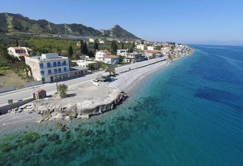 Lykoporia Beach Apartments