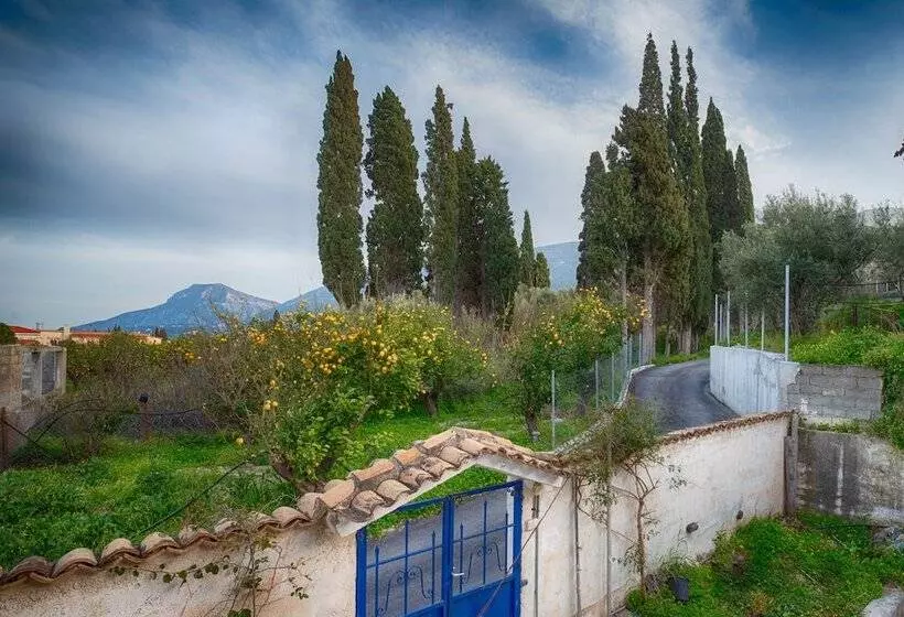 Lykoporia Beach Apartments