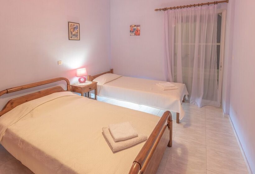 Lykoporia Beach Apartments