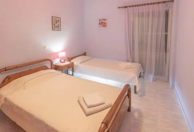 Lykoporia Beach Apartments