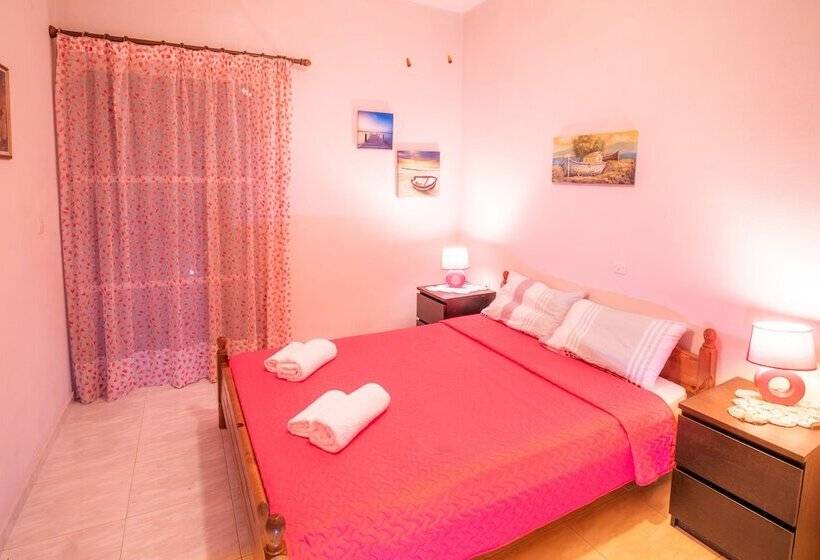 Lykoporia Beach Apartments