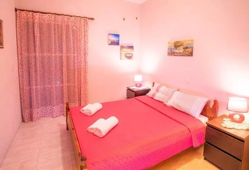 Lykoporia Beach Apartments