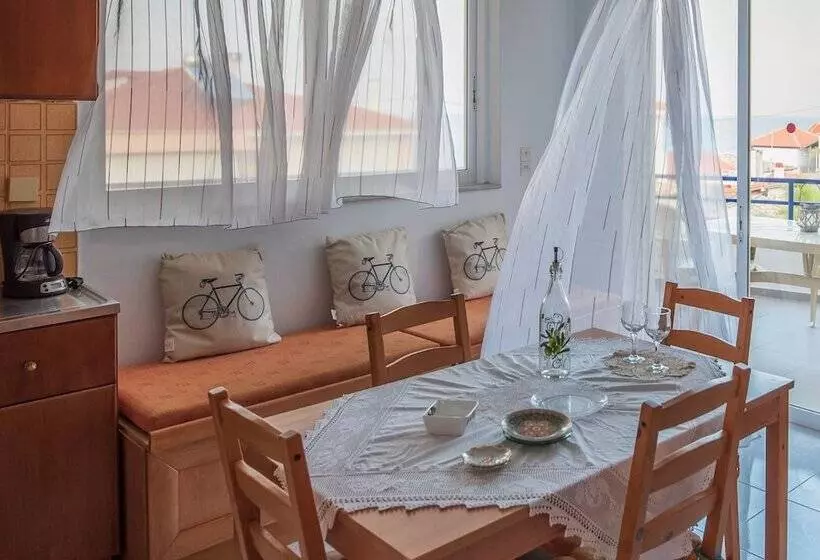 Lykoporia Beach Apartments