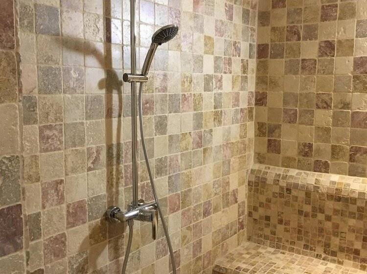 پانسیون L Hommage