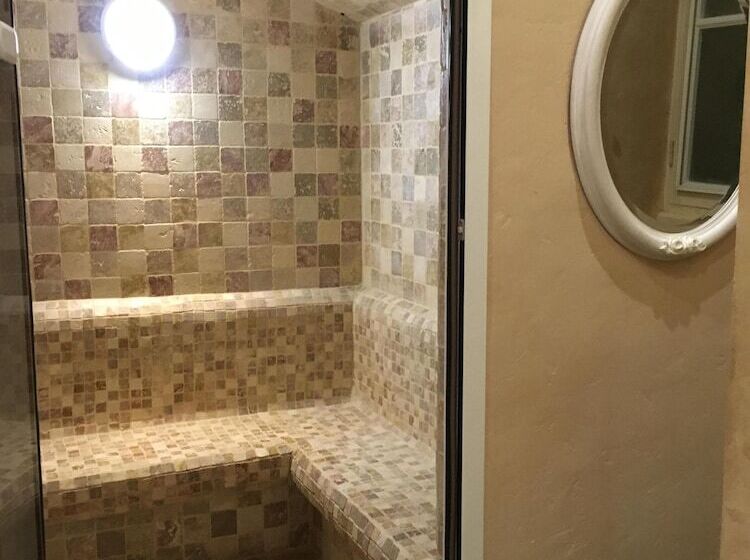 پانسیون L Hommage