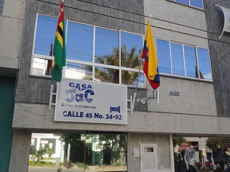 Otel Casa Jac Hospedaje