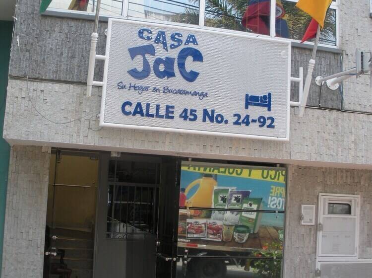 Otel Casa Jac Hospedaje