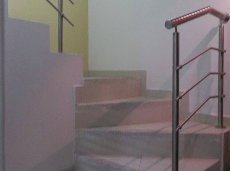 Otel Casa Jac Hospedaje