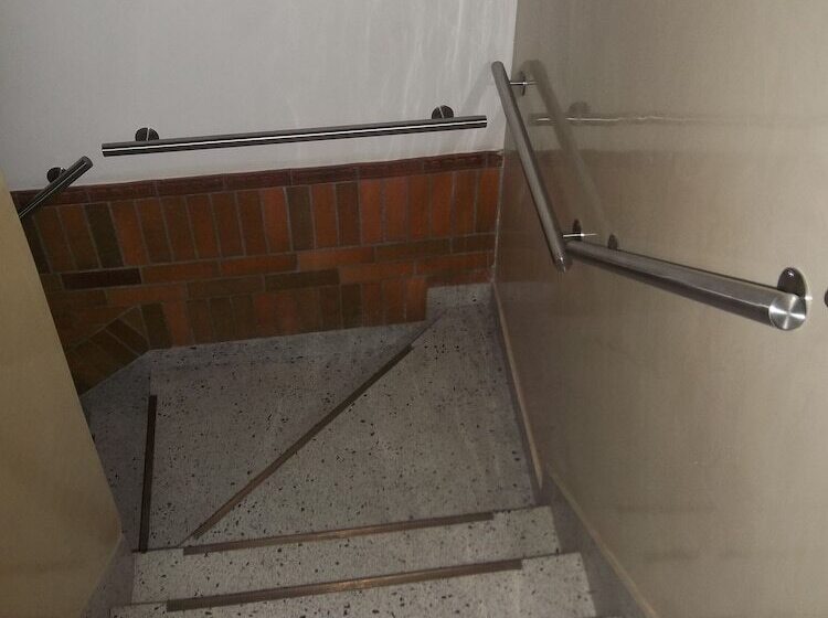 Otel Casa Jac Hospedaje