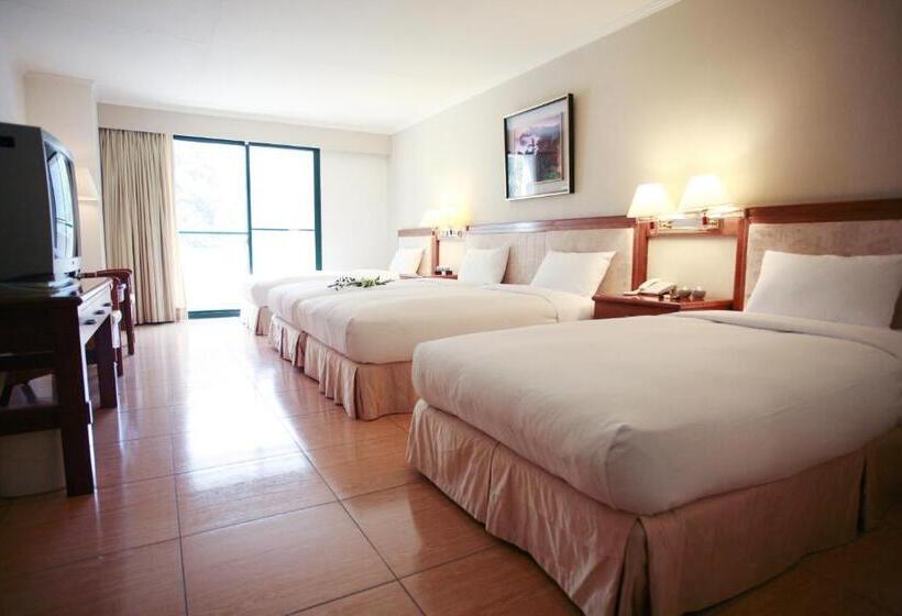 هتل King's Resort & Spa