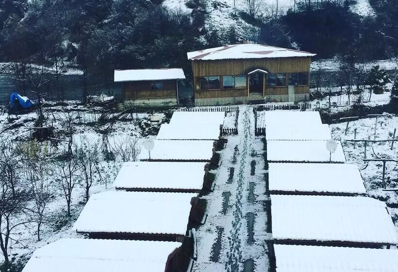 هتل Livadi