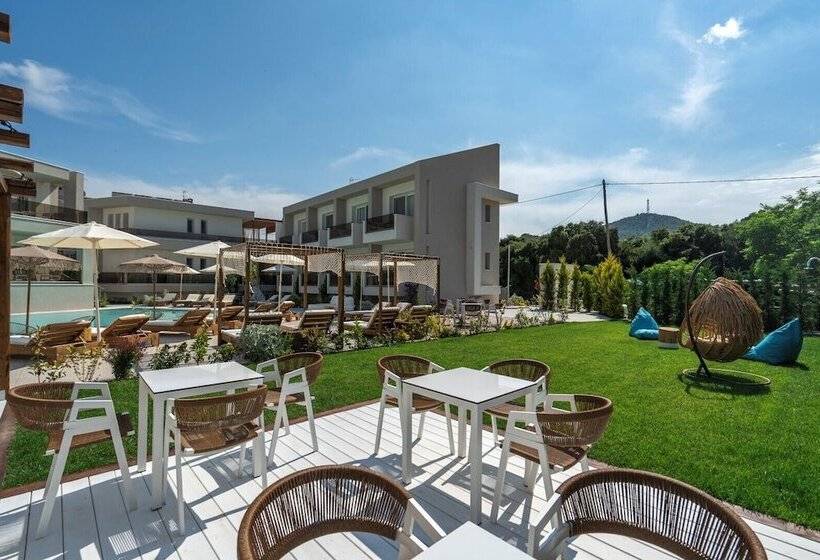 בית מלון כפרי Mirablue Luxury Residences