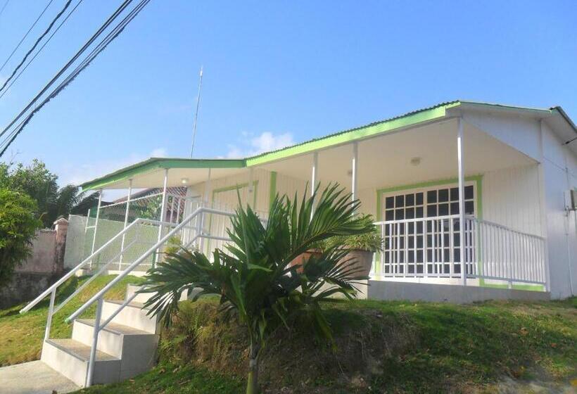 هتل Posada Caribbean Refuge