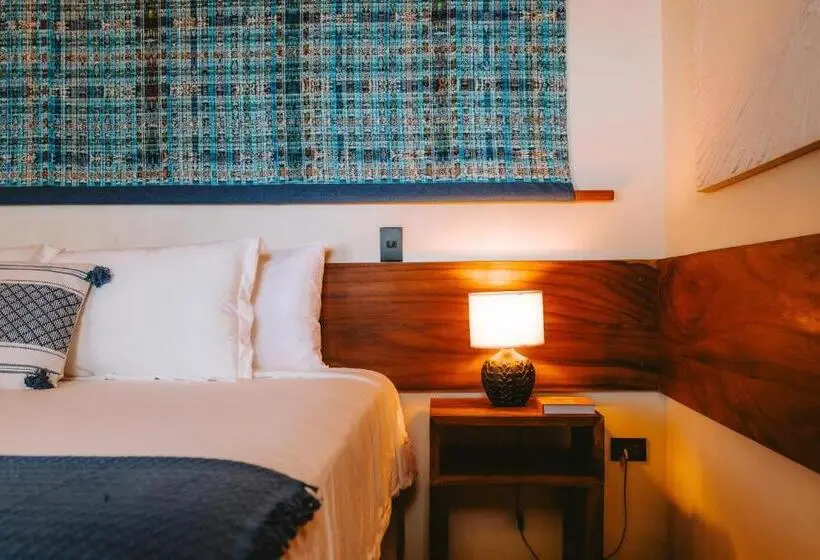 ホテル Punta Mango Surf & Beachfront Resort
