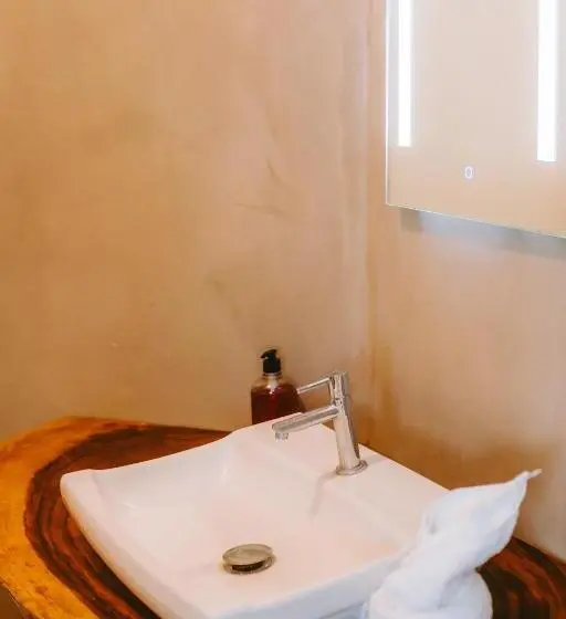 ホテル Punta Mango Surf & Beachfront Resort