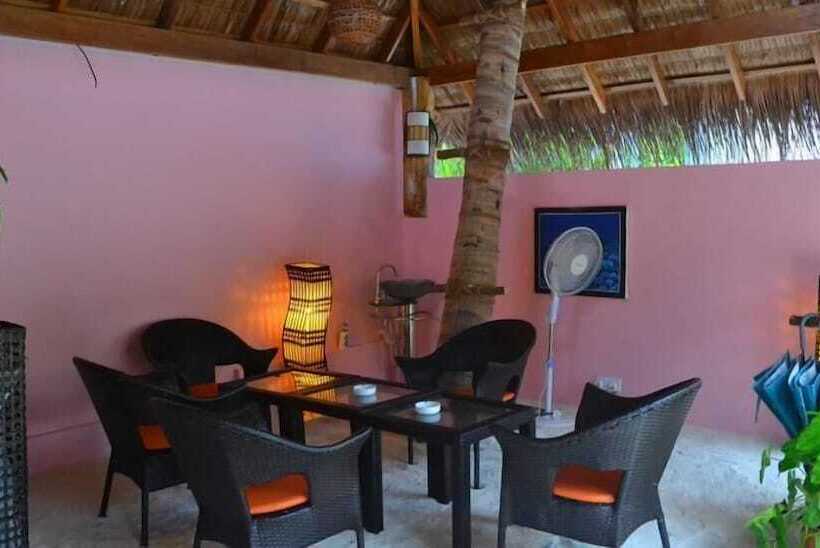 호텔 Rasdhoo Coralville