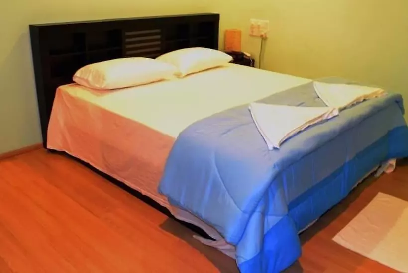 هتل Rasdhoo Coralville