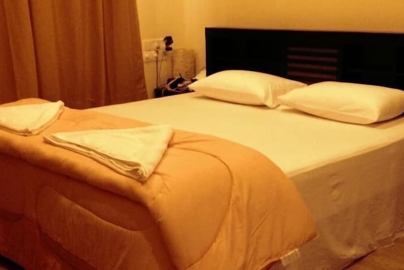 호텔 Rasdhoo Coralville