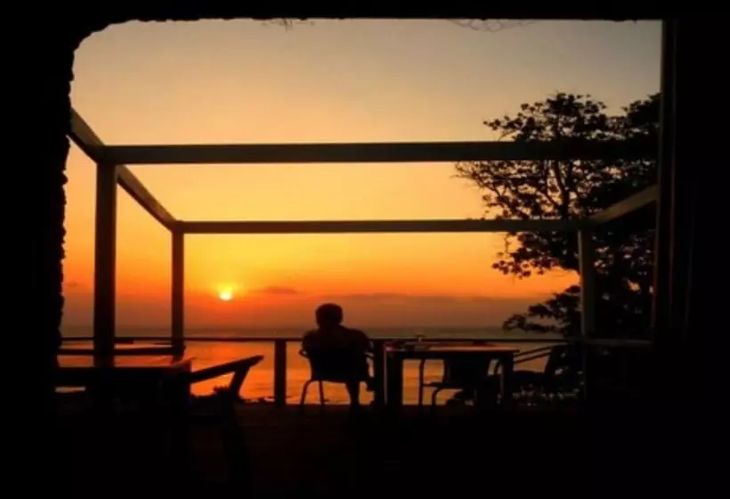 هتل Tanna Evergreen Resort & Tours