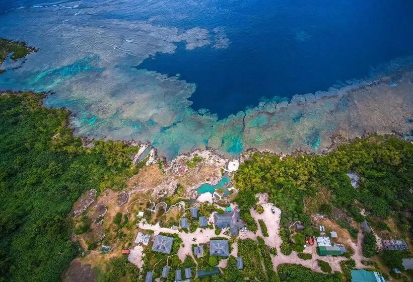 هتل Tanna Evergreen Resort & Tours