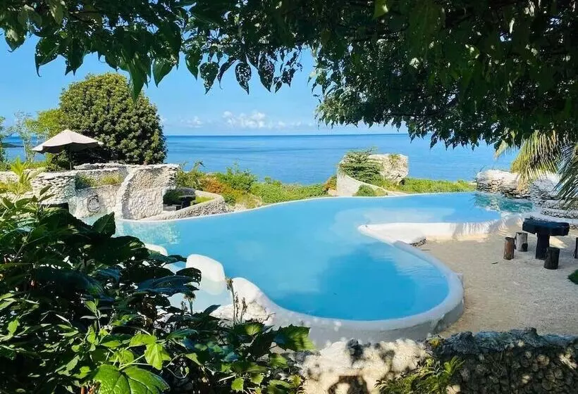 هتل Tanna Evergreen Resort & Tours