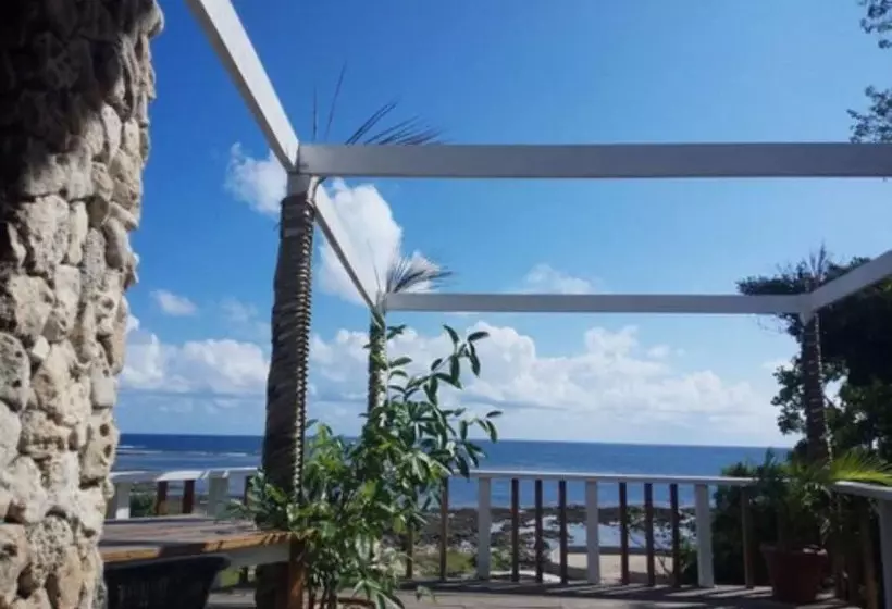 هتل Tanna Evergreen Resort & Tours