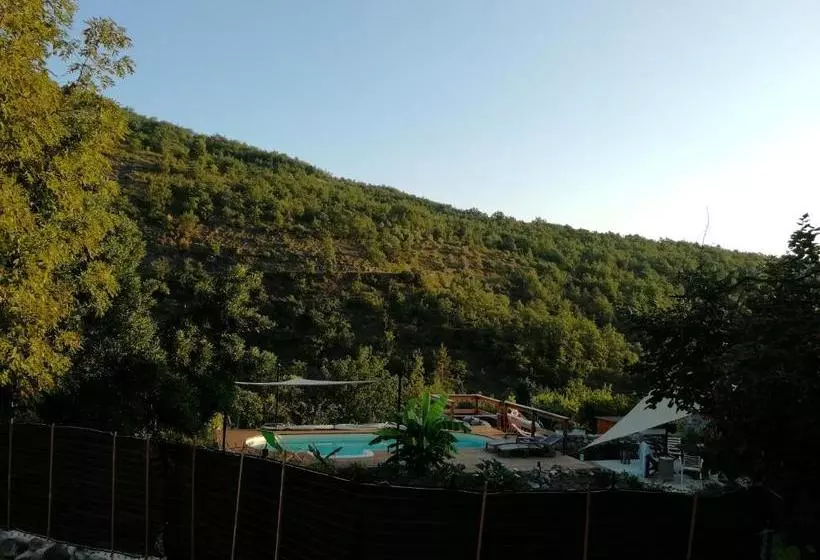 Aamiaismajoitus (B&B) Le Petit Chateau