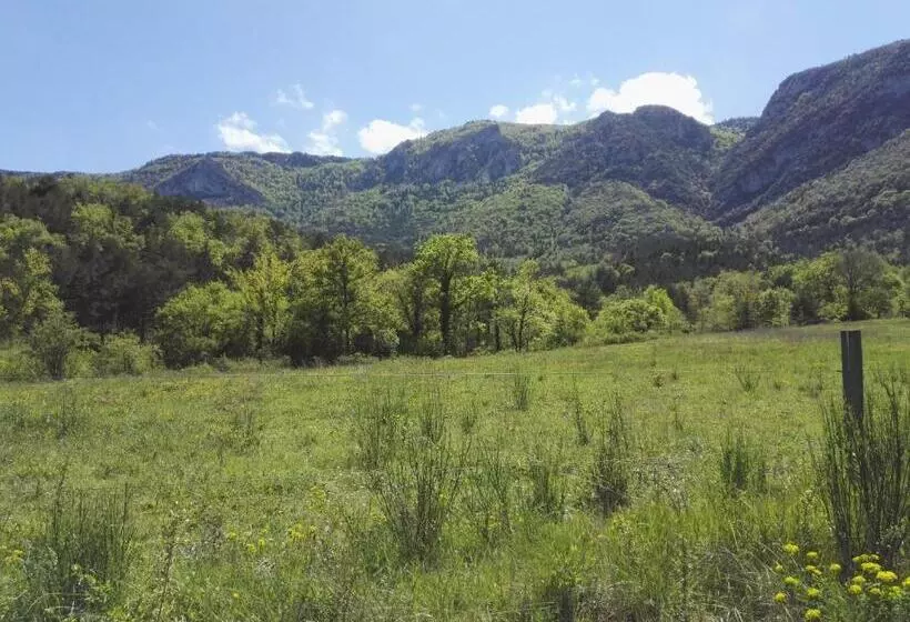 Aamiaismajoitus (B&B) Le Petit Chateau