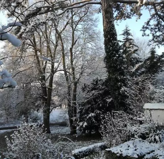 تختخواب و صبحانه Zenbreak Sous Les Toits