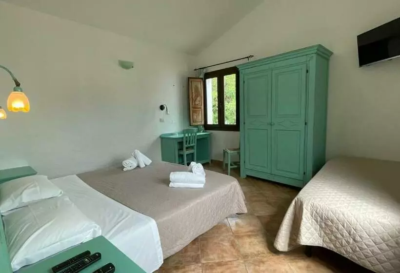 هتل Cort'e Nastasj