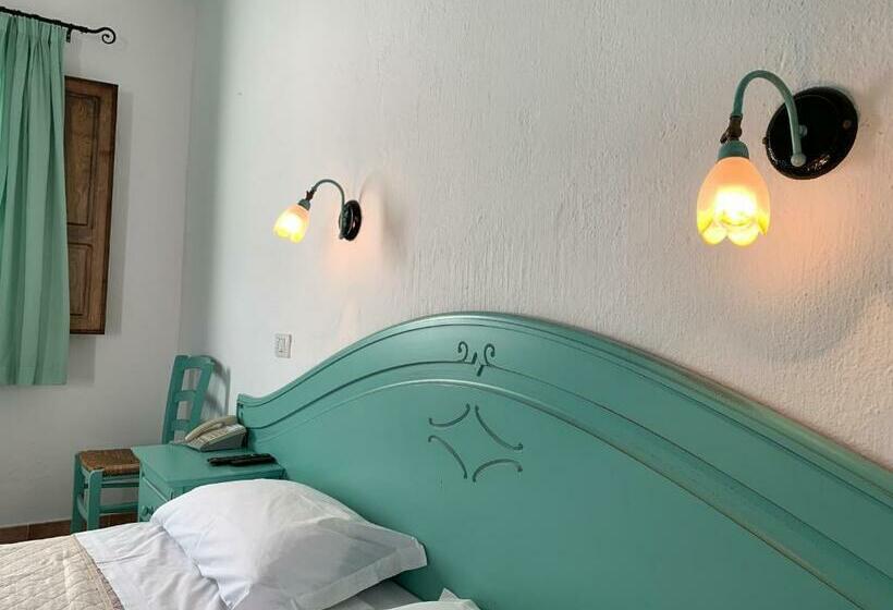 בית מלון כפרי Cort'e Nastasj