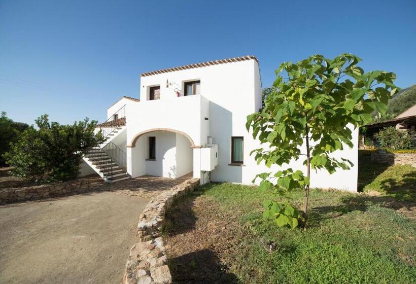 בית מלון כפרי Cort'e Nastasj