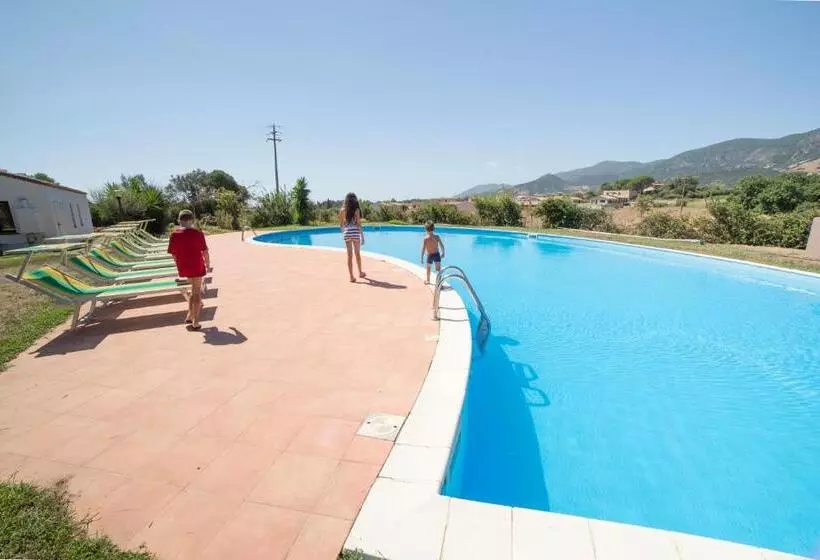 هتل Cort'e Nastasj