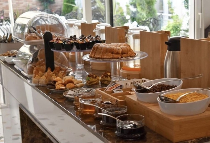 هتل Giulia Albérgo