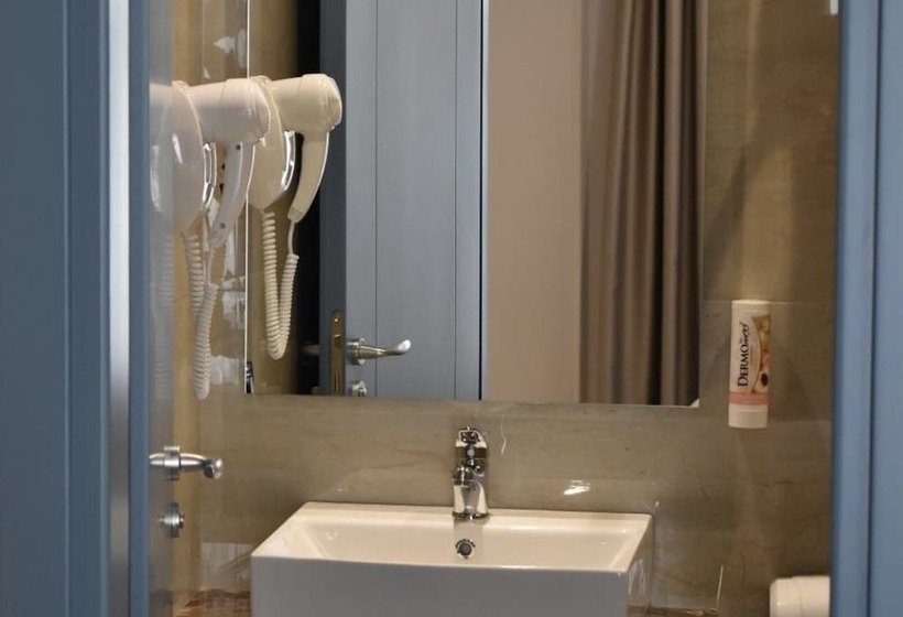 هتل Giulia Albérgo