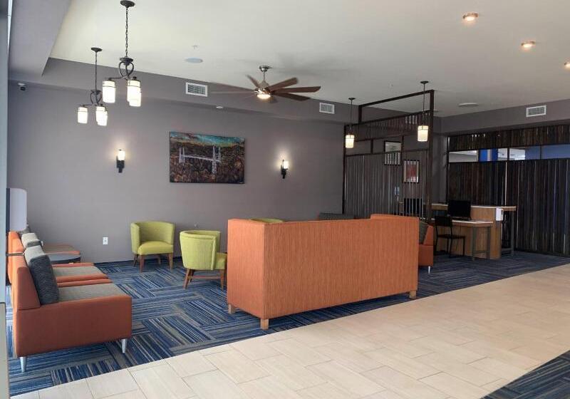 호텔 Holiday Inn Express & Suites Canon City By Ihg