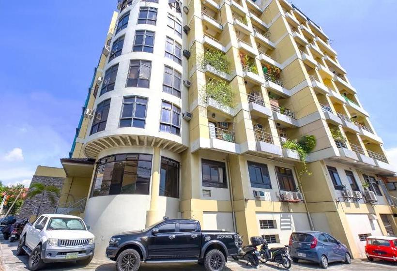 בית מלון כפרי Oyo 794 Regatta Residences